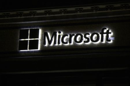 Le PC portable hybride de Microsoft bientôt disponible
