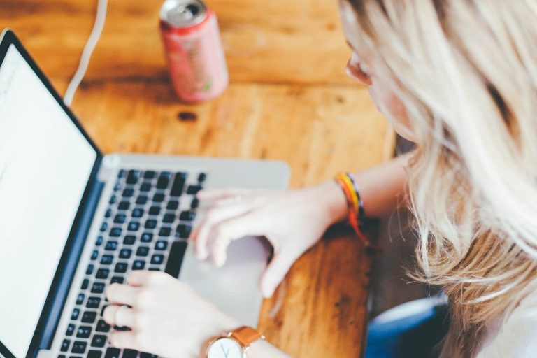 Comment les chatbots peuvent vous aider à augmenter votre chiffre d’affaires ?