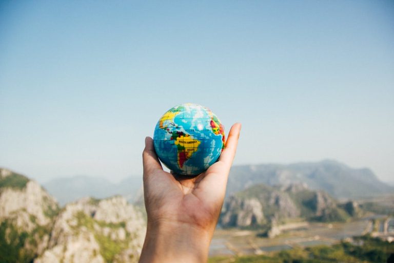 Tourisme 2025 : voyage conscient, numérisation et nouvelles destinations. L’analyse d’Avi Itzkovich