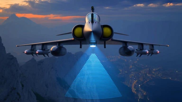 « Le radar RDY-2 look-down » : comment le Mirage 2000 voit ce que d’autres chasseurs ne peuvent pas, grâce à une mise à jour secrète