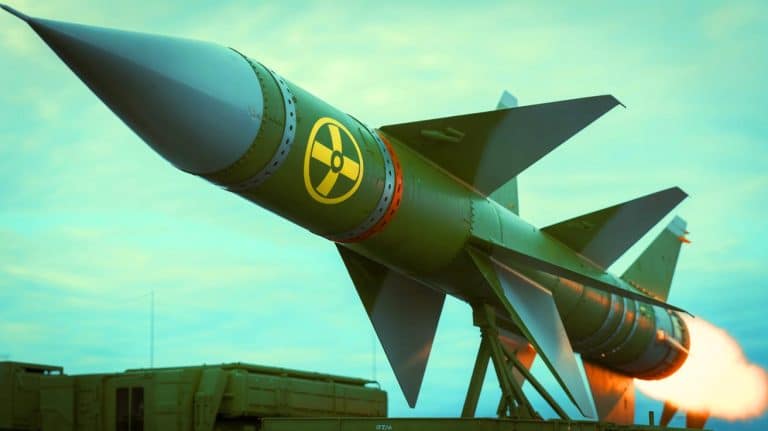 « Zapad 2025 dévoile les armes les plus redoutées de Moscou » : missiles nucléaires et hypersoniques aux portes de l’Europe