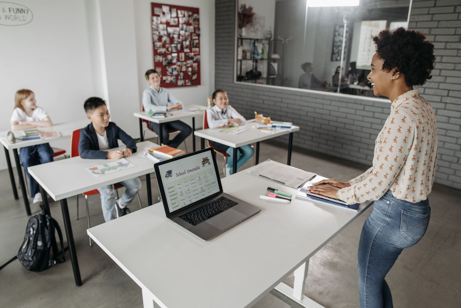 ChatGPT gratuit pour les profs : opportunité éducative ou menace pour l&rsquo;avenir de nos enfants ?